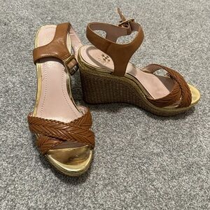 Vince Camuto wedges